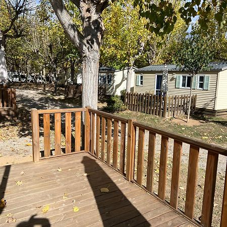 Camping Bungalow El Llac De Banyoles Porqueres Exteriör bild